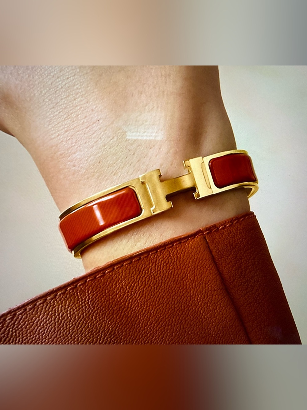 Hermès Authenticated Clic H Narrow Red Enamel Gold-Plated Bracelet - rare color